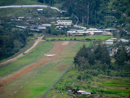 Kodiak Aircraft Lands Aiyura Valley